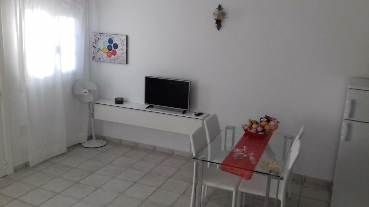 Isabel3 Apartment Tías Екстериор снимка